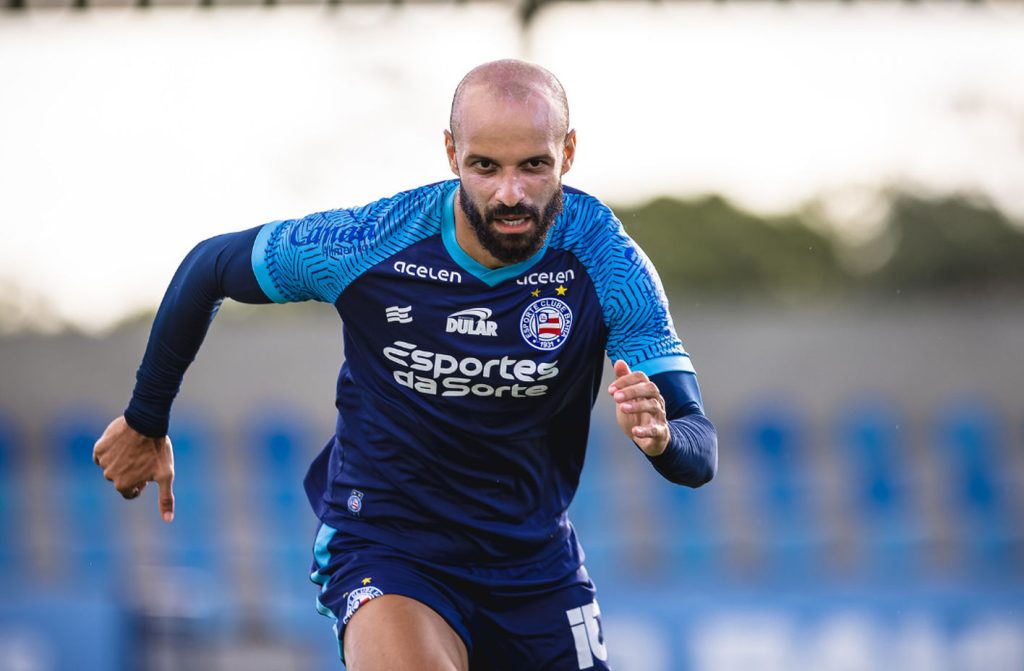 thaciano em treino do Bahia