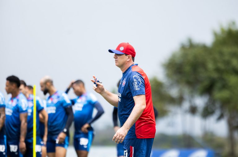 Rogério Ceni em treino do Bahia